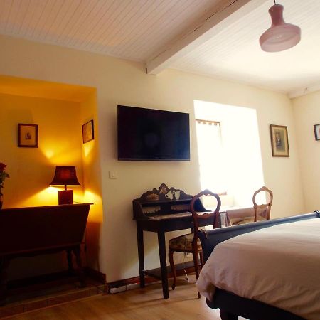 Bed and Breakfast Le 7 Des Tonneliers Castelfranc Exterior foto